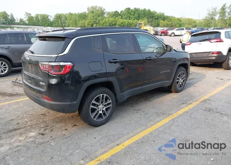 2019 Jeep Compass Latitude z USA, uszkodzony, nr VIN 3C4NJDBB4KT653493